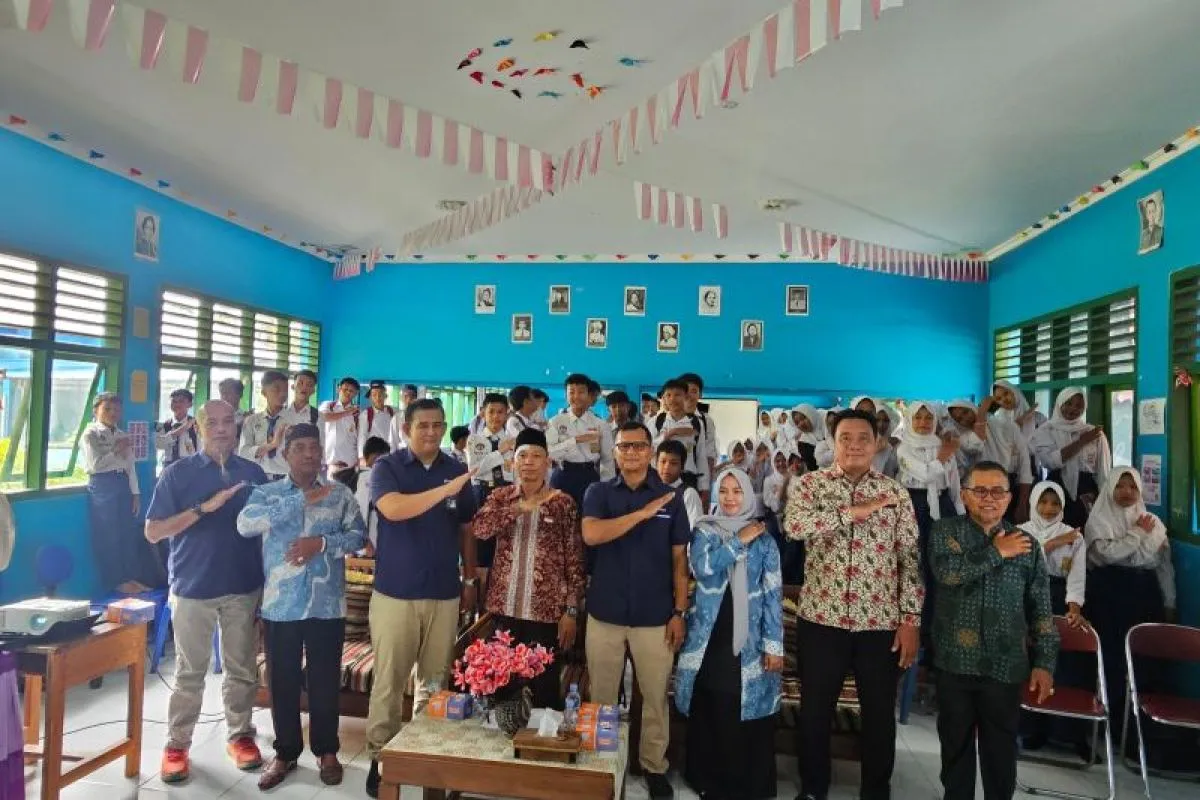 Pelindo Regional 2 Bengkulu Perkenalkan Dunia Kemaritiman kepada Pelajar melalui Program “Pelindo Mengajar”